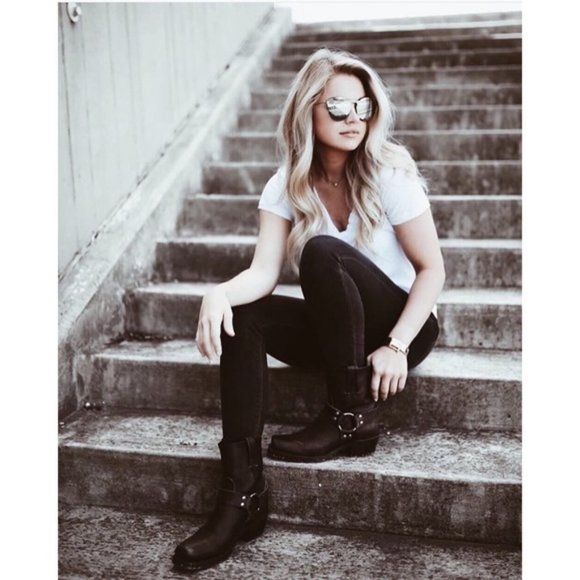 Festival Frye Harness 8G Glitter Silver Tan Pull On Metallic Cowboy Short Boot - Picture 12 of 15